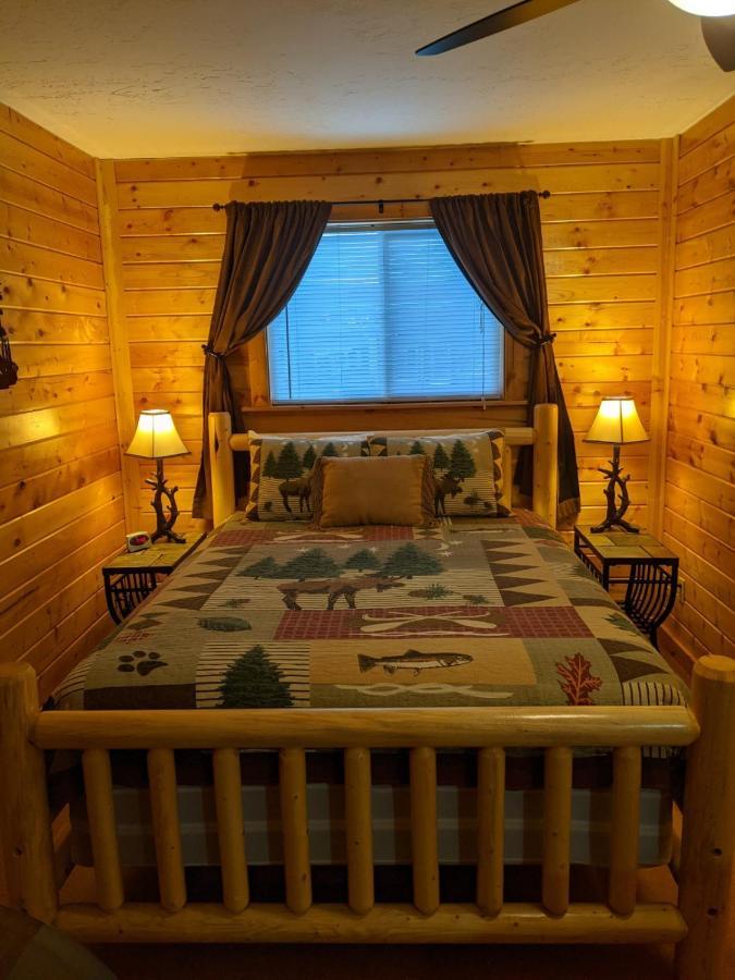 9 Bar W Cabins West Yellowstone Εξωτερικό φωτογραφία