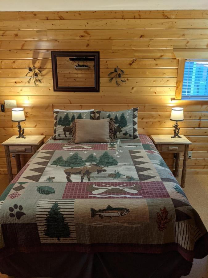 9 Bar W Cabins West Yellowstone Εξωτερικό φωτογραφία